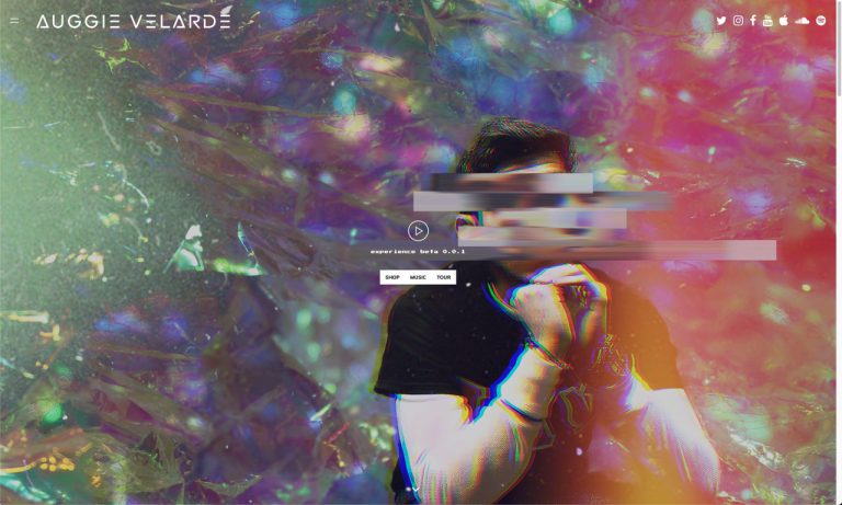 auggievelarde.com – Tumblr blog using the Young Blood Tumblr theme by Stash Themes